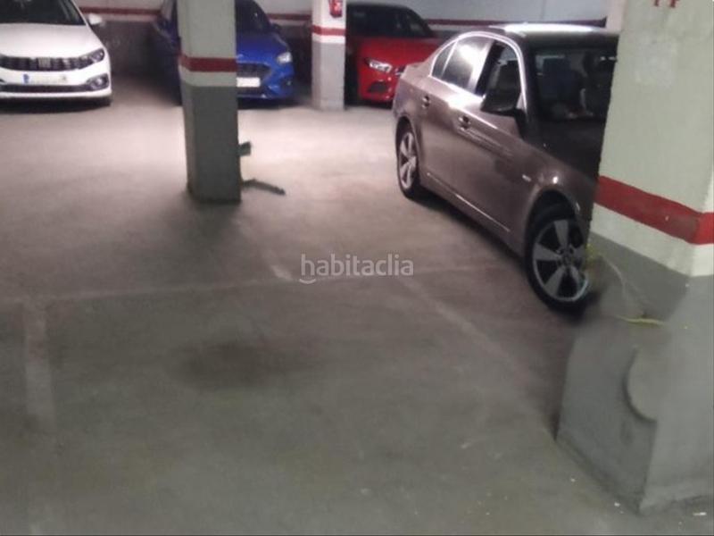 Foto 5b3f2882-844e-4010-94da-cc8ce1061f3a. Autoparkplatz in Poble Sec Igualada