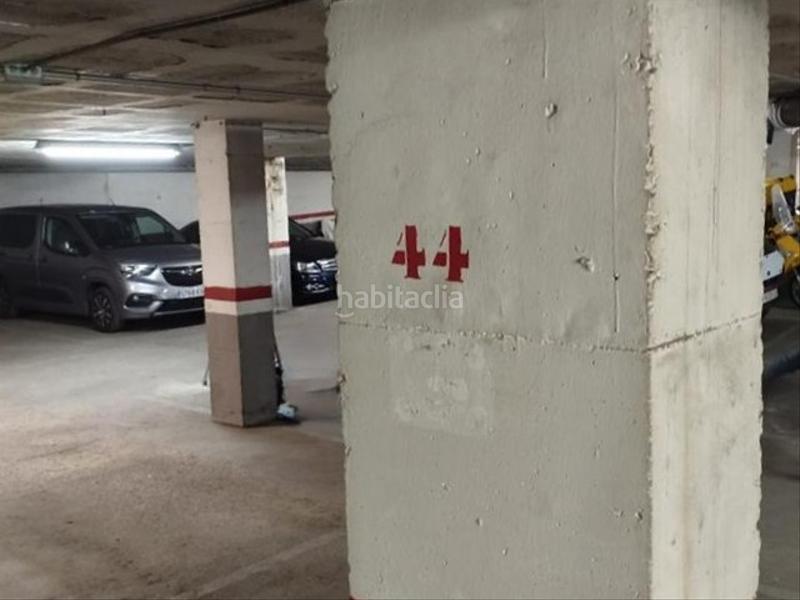 Foto b264509a-c32b-48a2-a987-3a32e3d96e7e. Autoparkplatz in Poble Sec Igualada