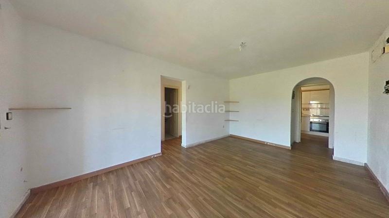 Foto a82954a7-6fd5-4cc5-867d-9bedafee5fe1. Pis a Zona Carrefour - Urbanizaciones Torrevieja