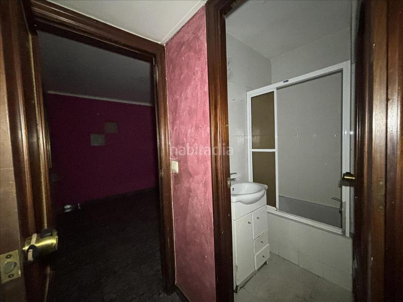 Foto 2e24e227-fb60-4073-b33d-155299c1d5a0. Appartamento in Santa Rosa Santa Coloma de Gramenet