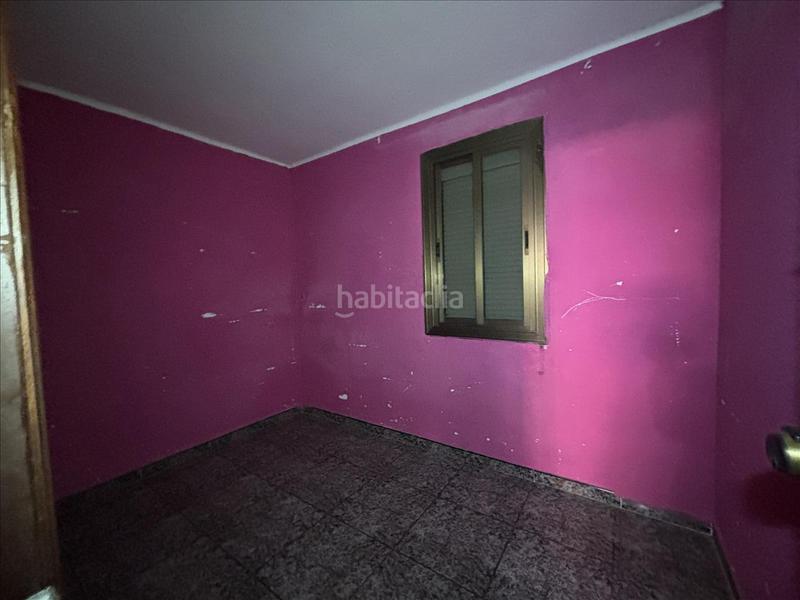 Foto c90f9349-c82b-4922-8e3f-90bde341c857. Piso en Santa Rosa Santa Coloma de Gramenet