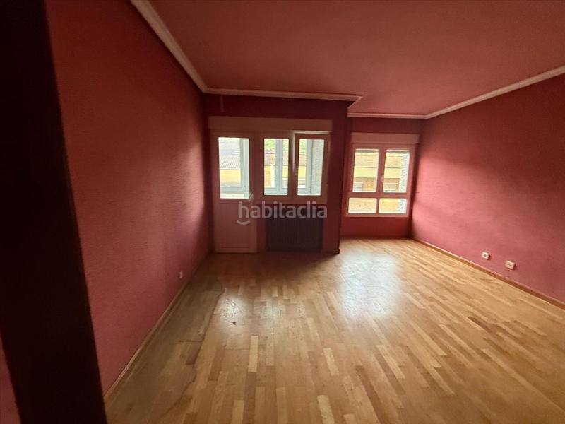 Foto 335057a4-bed8-49f9-91e0-d0da4be60b34. Pis a Sama Langreo