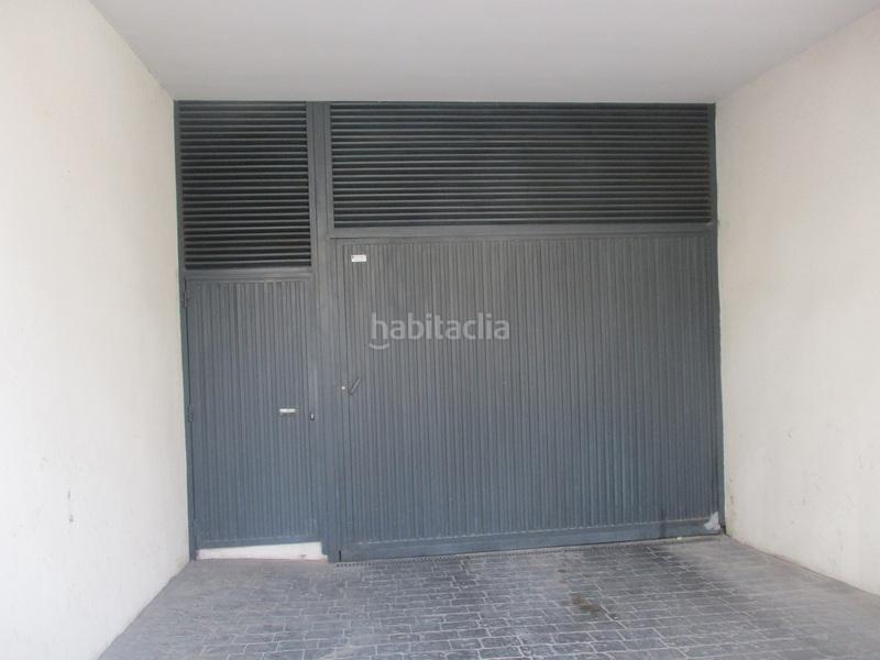 Foto 79d076af-d249-4f5c-adae-85c1205efbd5. Aparcament cotxe a Crevillente