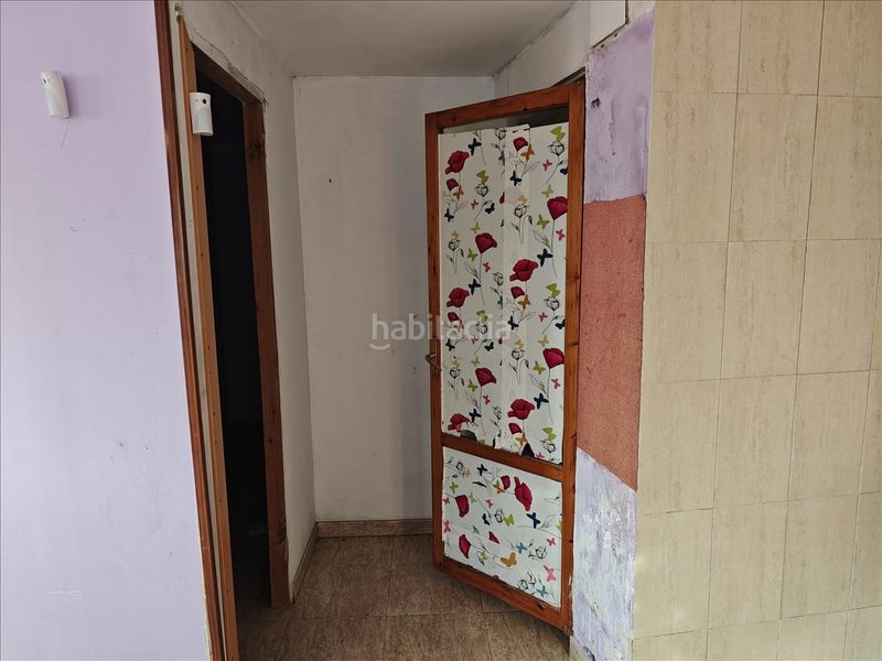 Foto 8f04471c-f08b-4564-bec5-bfcfe676665b. Casa adossada a Ricla