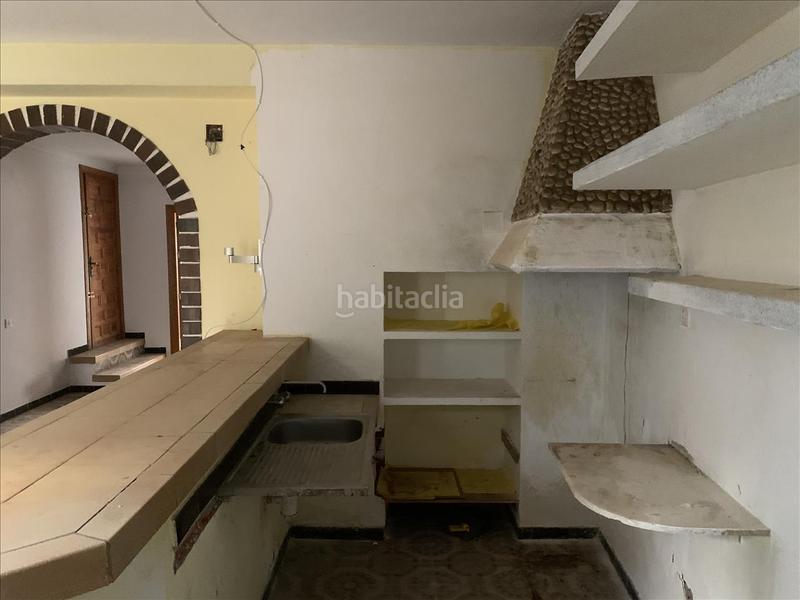 Foto 01d834a4-ddc6-4638-8c6b-03f2903bfe5a. Casa adossada a Cúllar