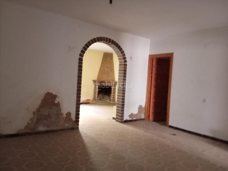 Foto 75a638cb-c93b-4abf-b5e1-94e55136bb17. Casa adossada a Cúllar