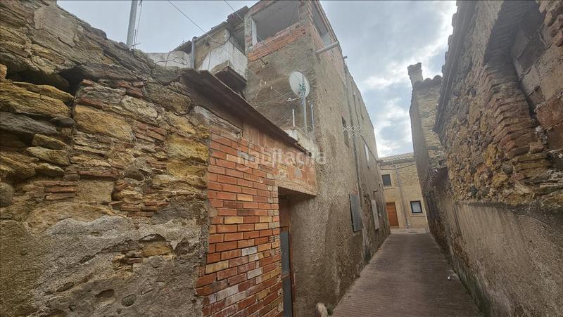 Foto 49f72e5e-3532-49ba-b33e-ec8d6e2efd3d. Casa adosada en Bisbal d´Empordà (La)