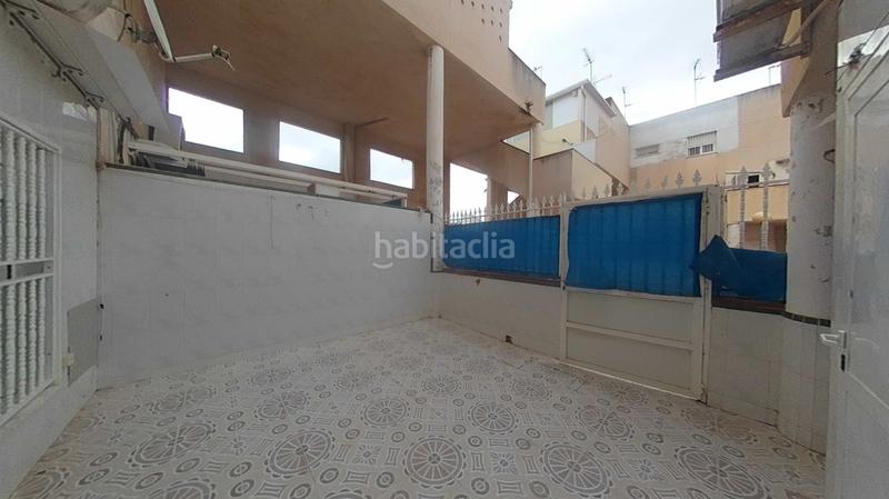 Foto daf404fa-aa1d-42a9-9731-1ef82d2abf23. Appartamento con parcheggio in Centro Alcázares (Los)