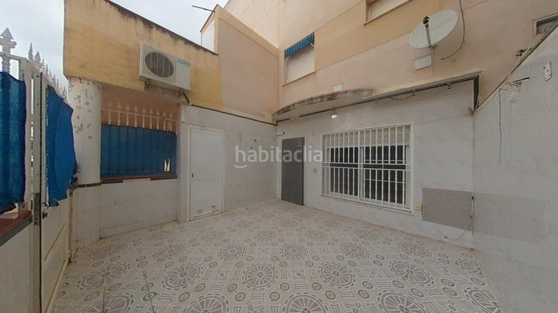 Foto aed16366-046b-4866-a0ad-2e3629d1ea5a. Pis amb aparcament a Centro Alcázares (Los)