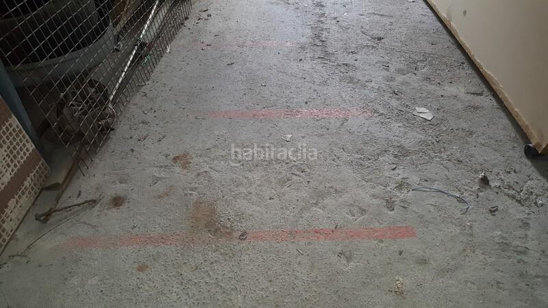 Foto a907a258-02fd-4ab2-9c82-e92622830287. Parking coche en ciutat d´Alcúdia Alcúdia