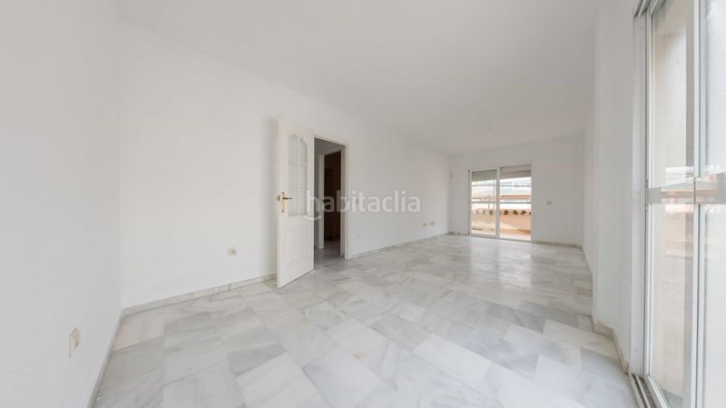 Foto 6a5e6a90-bde0-4a4b-9015-39c337004e10. Piso en San Luis de Sabinillas Manilva