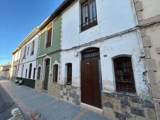 Semi detached house  Cl ciruelos