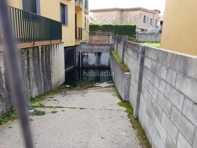 Foto 16ac5806-d2f3-4972-b716-bd88f7323ff4. Parking coche en Aguiño Ribeira