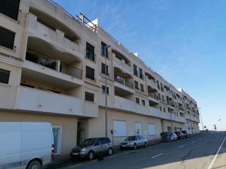 Aparcament cotxe  Constitución