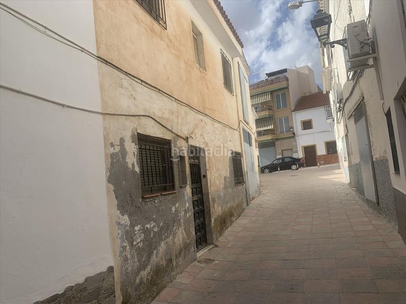 Foto 5c3fd550-b62a-4cc1-8793-570b3a03d2d7. Casa adosada en Guadahortuna