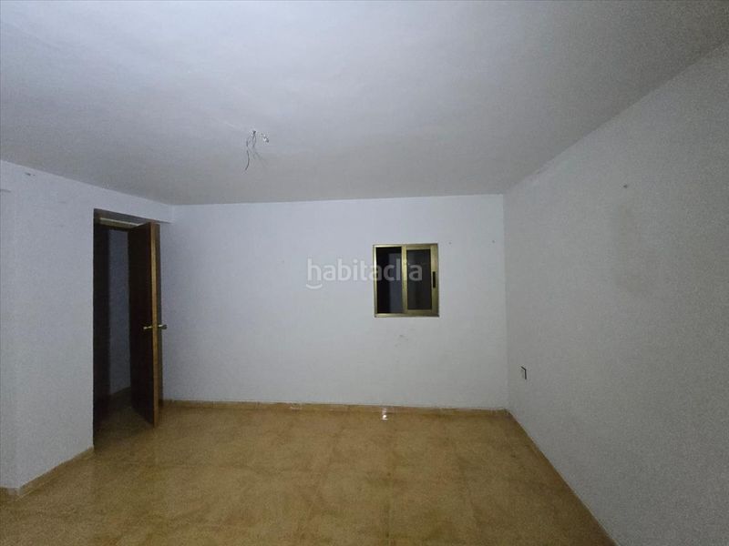 Foto 96c6db12-4d1f-4da6-8ea0-484dd51c180d. Casa adosada en Guadahortuna