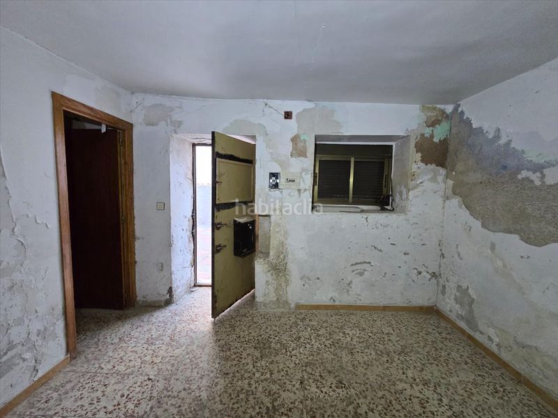 Foto f120bb4d-261d-4f02-ab3a-7a71a060c576. Casa adosada en Guadahortuna