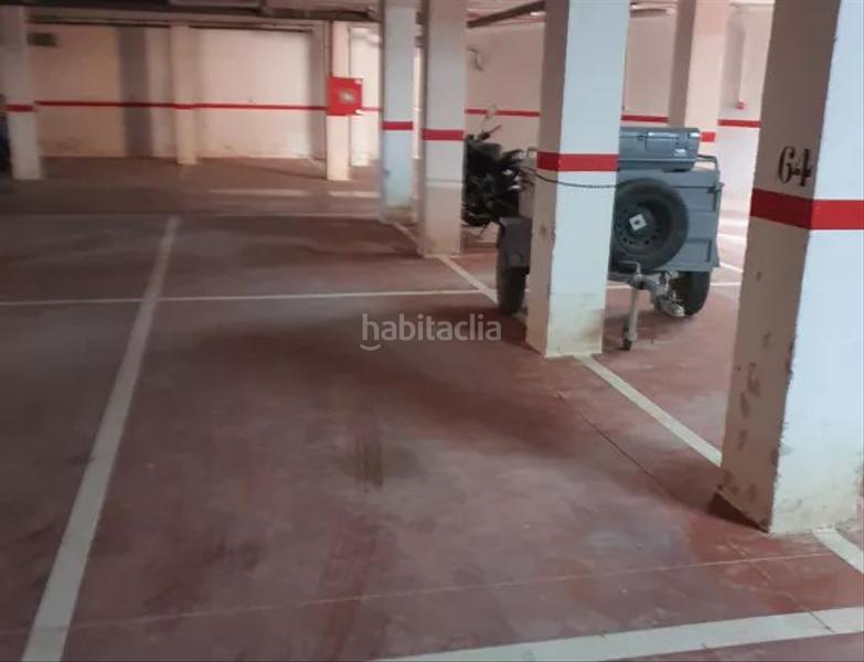 Foto 344cb036-3c5e-408d-99d0-13459eeae061. Aparcament cotxe a Benferri