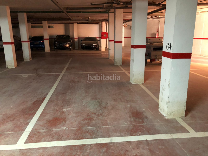 Foto b61a374e-0970-4d56-a822-a47b57e893ee. Aparcament cotxe a Benferri