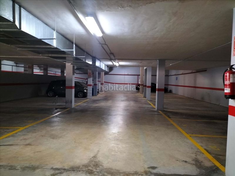 Foto da9976ef-c82e-4ffe-8e97-f81cc5e8899d. Aparcament cotxe a Parc Tecnològic Paterna