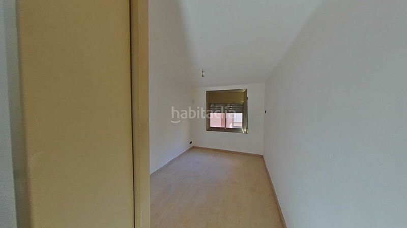 Foto 39f63aba-5f7a-4920-ba5b-c327bd3faf4b. Piso en Centre Viladecans