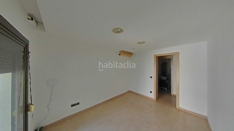 Foto a16ec4bf-61e3-456f-9584-cd2e78b7c9f5. Piso en Centre Viladecans