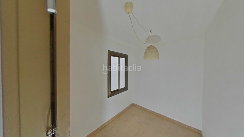 Foto b91fcef2-6b6c-4ae7-bda4-9d29e6aaf0f9. Piso en Centre Viladecans