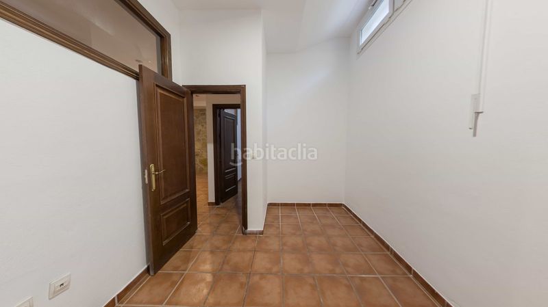Foto 5a8f053a-0f2c-4445-8e8e-096b9c55a185. Casa adossada amb aparcament a Parque Clavero Málaga