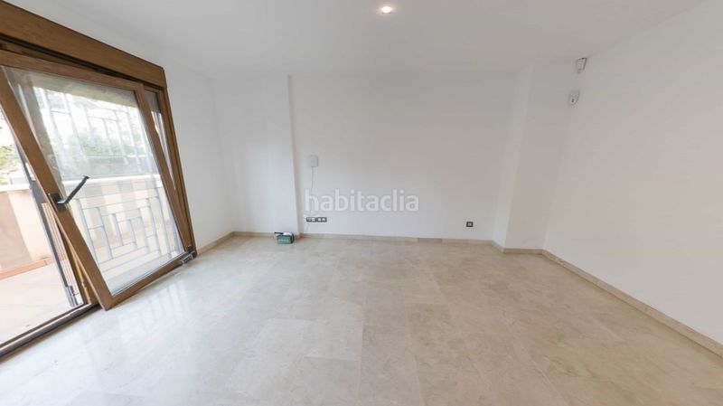 Foto 5b9712e1-f1b8-4540-80df-878a71f72201. Casa adossada amb aparcament a Parque Clavero Málaga