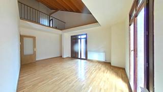 Zweistöckige Wohnung  Azarrulla