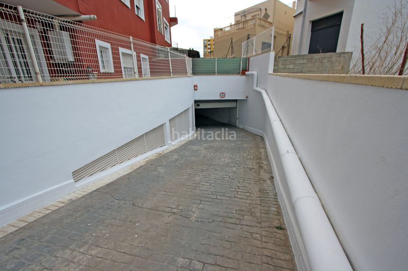 Foto 0cc15d19-a5a0-4504-8969-c8086942f953. Aparcament cotxe a Pedreguer