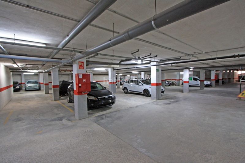 Foto 5bfe8b4e-4e32-42da-a74a-847ef5e7cc74. Aparcament cotxe a Pedreguer