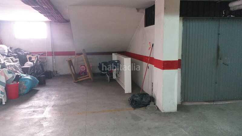 Foto 49c4759f-8263-495f-b844-fe116d63c231. Aparcament cotxe a Ogíjares