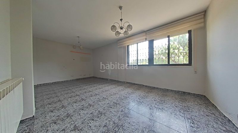 Foto 61239fda-8958-40ea-b294-c0d4e5925c75. Casa adossada a Carracedelo