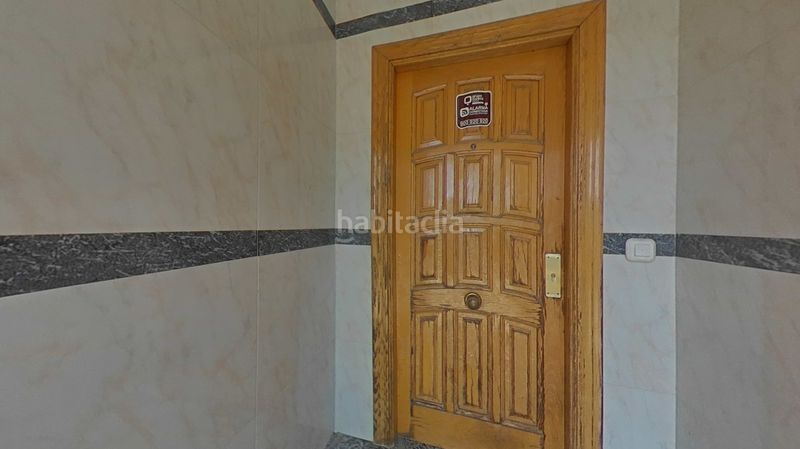 Foto ae736fdb-15a9-44fc-a8c6-664efbccbb4c. Casa adossada a Carracedelo
