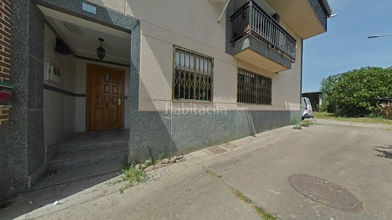Foto dde8c046-3e07-4731-bbf4-1627ed9ccfae. Casa adossada a Carracedelo