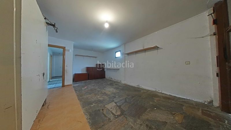 Foto de289af2-96c9-4299-b4f5-104f7508126e. Casa adossada a Carracedelo