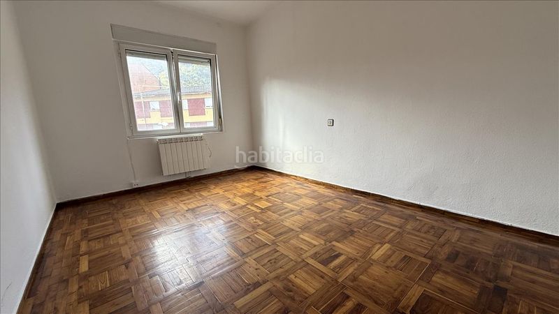 Foto 8228bab5-ace6-4c13-aa04-884b927ef0be. Pis a Aller