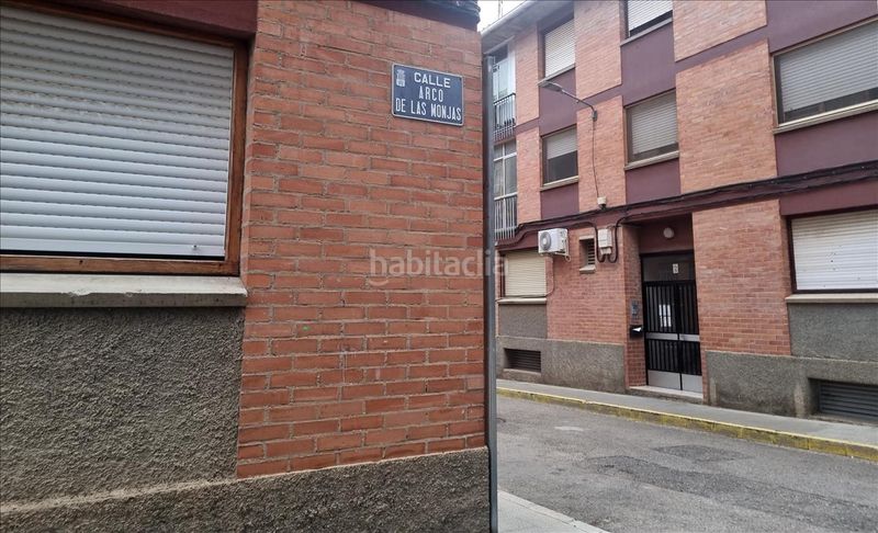 Foto 02c782cc-f986-4704-bd8c-0cde37b8b4f6. Casa adossada a Alagón