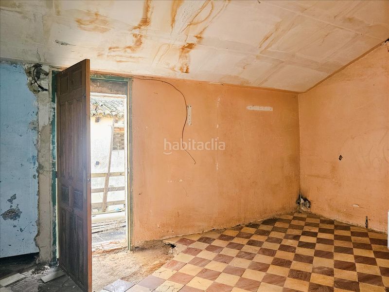 Foto fc09083a-9e1d-4636-967f-bc038990f7c5. Casa adossada a Alagón