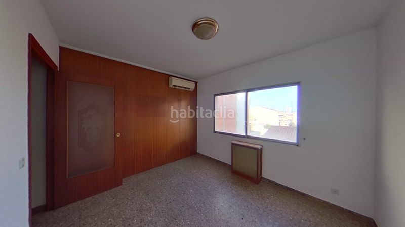 Foto f1315f47-88a5-4627-ae55-c9f23e0cc500. Pis a Centre Figueres