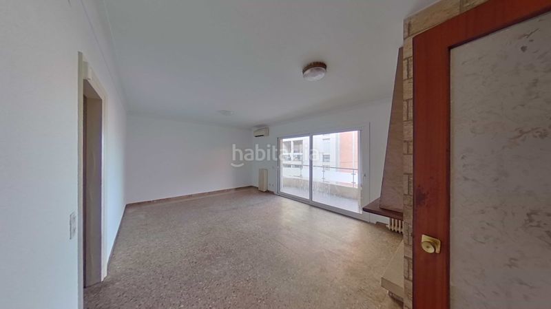 Foto f92e7f21-696e-482b-b302-e6ec2dd36915. Piso en Centre Figueres