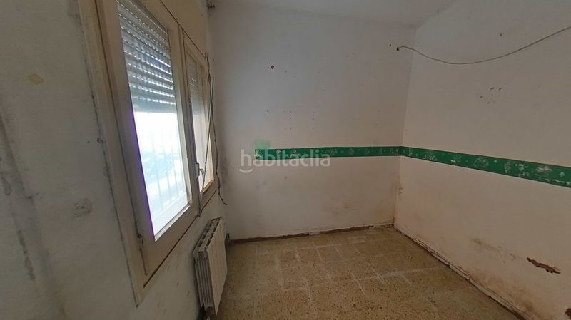 Foto e4939f2a-51c6-461d-88ce-a8e566f76c4a. Pis a Passeig Maragall Gavà