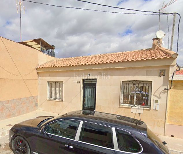 Foto 45df7b9a-1e7b-41cd-bf4a-be9a5c288218. Chalet in Centro Elda