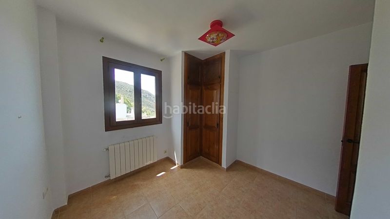 Foto e87ff237-68c3-45ad-81b3-10cc66cee102. Casa a Bubión