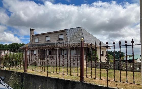 Foto e9068623-f788-4c4f-bd80-8d698cf5b4f9. Casa a Begonte