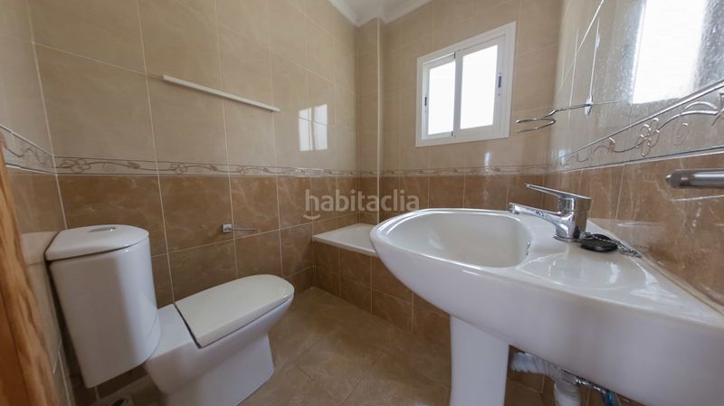 Foto ed204b09-01fa-4772-93c4-099849cc9a15. Casa amb aparcament a Urbanización Santa Rosa Torrox