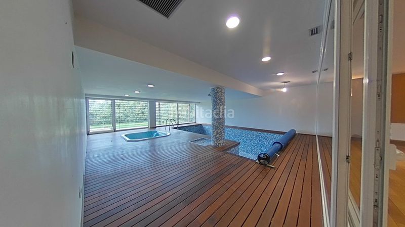 Foto 1bec250e-8347-4d8d-a522-53c64d853835. Casa amb aparcament piscina a Mungia