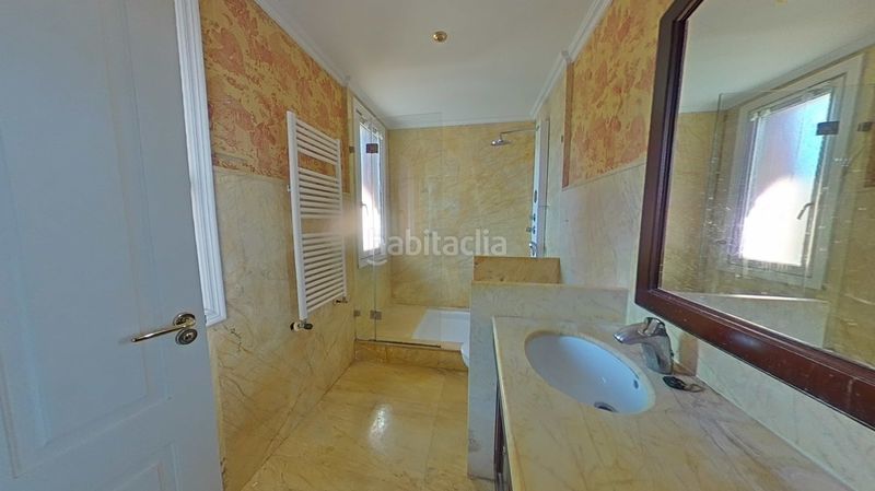 Foto 2a1e1726-c5b8-4d14-b620-0ebdcf5bbb4e. Casa amb aparcament piscina a Mungia