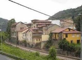 Casa adossada  La pinga